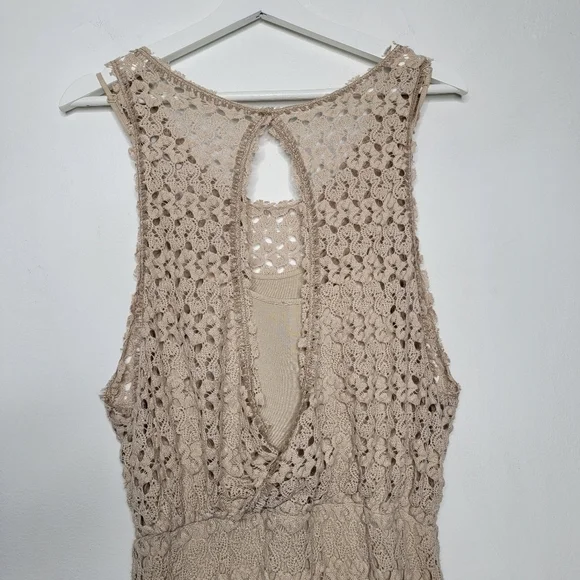 FREE PEOPLE Nude Mini Dress Lily Crochet Blouson Lace Overlay Cutout Women Small - Picture 6 of 14